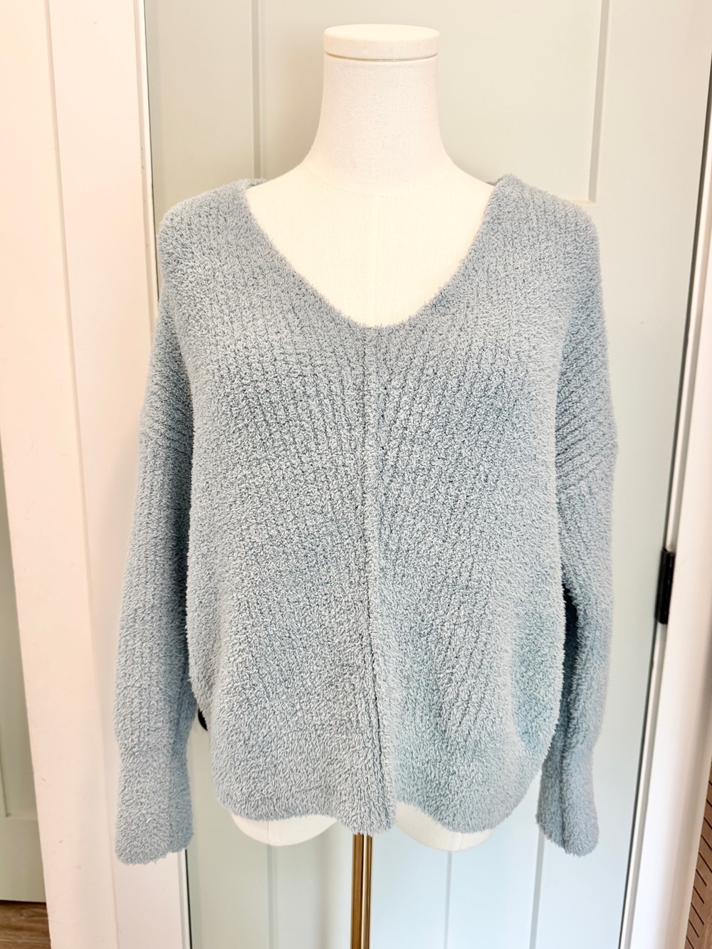 Sincerely Jules Fuzzy Sweater Cozy Blanket Clean Girl Fall Winter